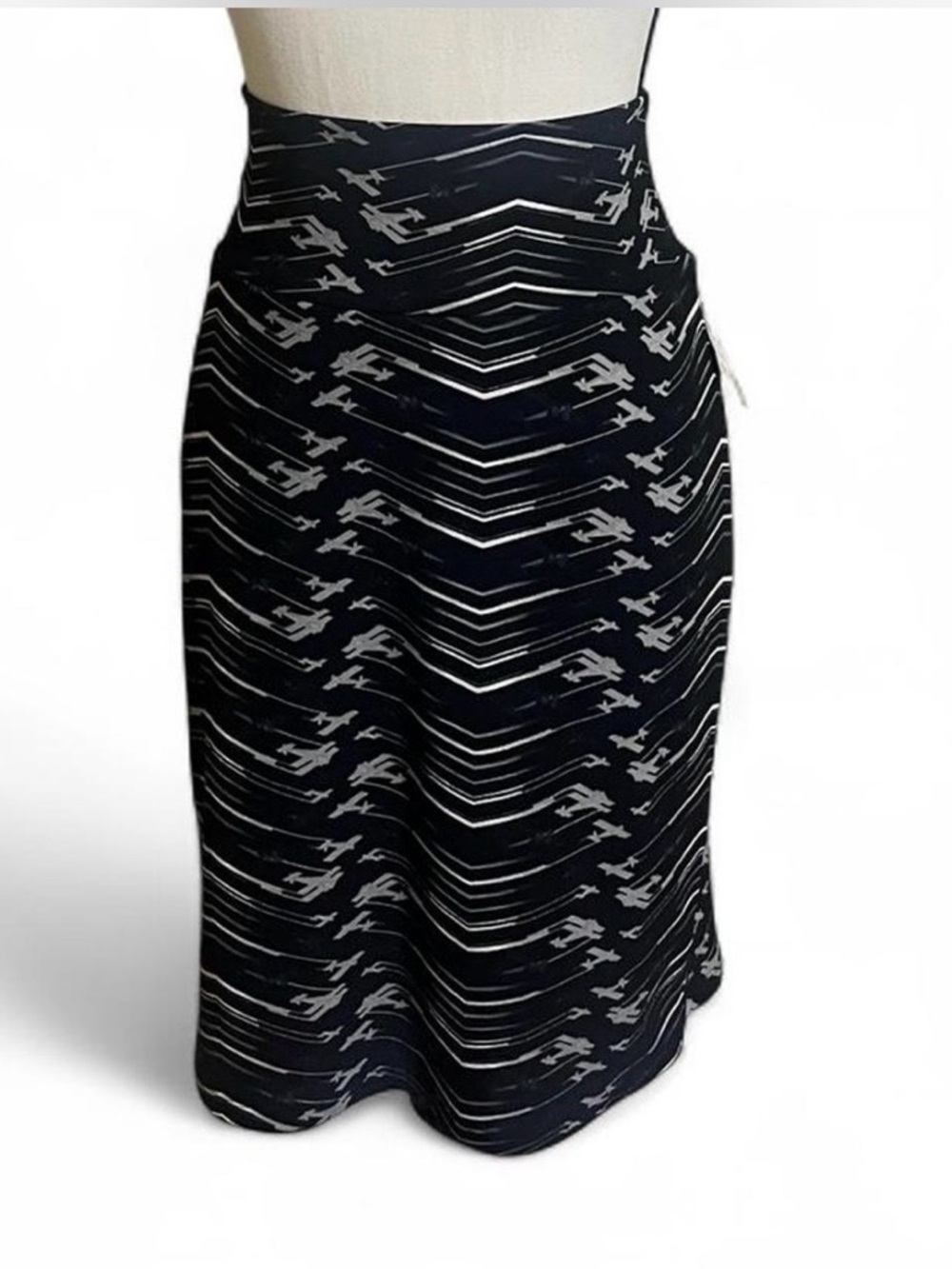 LuLaRoe Pencil Skirt Sz L CASSIE Geometric Closet Staple Feminine